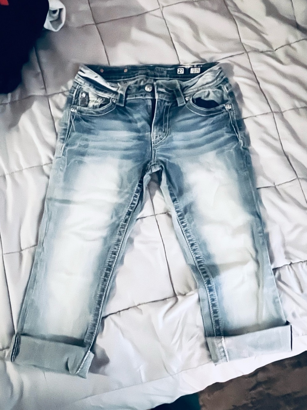 Women’s Miss Me  Light Wash Blue Jeans - Casual Slim Fit capri